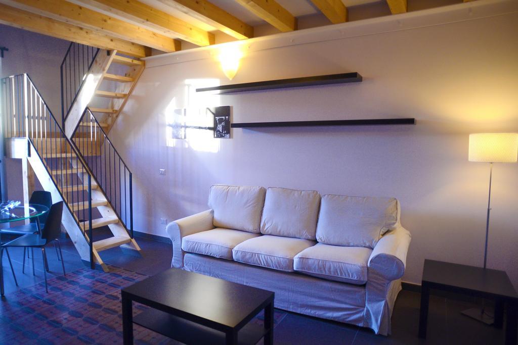 B&B Thule Кальтаниссетта Экстерьер фото